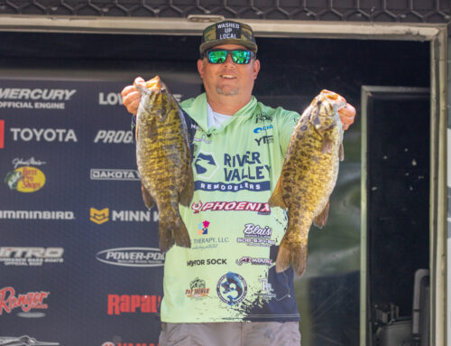 Trim takes Day 1 lead at Mississippi River